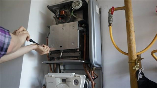 ����̩�Ͱ���˹�D�ڒ�t�S�޶����X_24С�r����