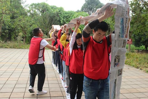 泉州拓展培訓(xùn)項(xiàng)目推薦-鐵甲戰(zhàn)車