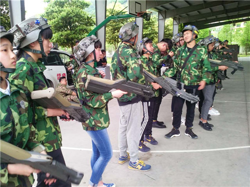 泉州員工軍事拓展費用_報名方式