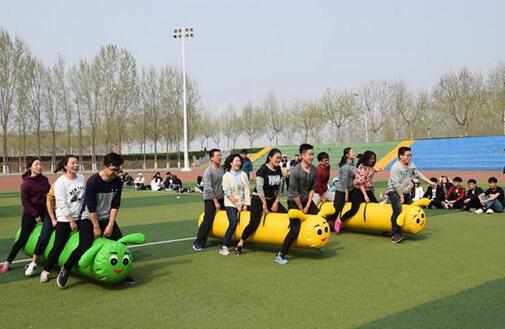 泉州公司凝聚力團(tuán)建在哪里報(bào)名?