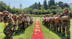 廣東學(xué)生體能訓(xùn)練軍事夏令營(yíng)